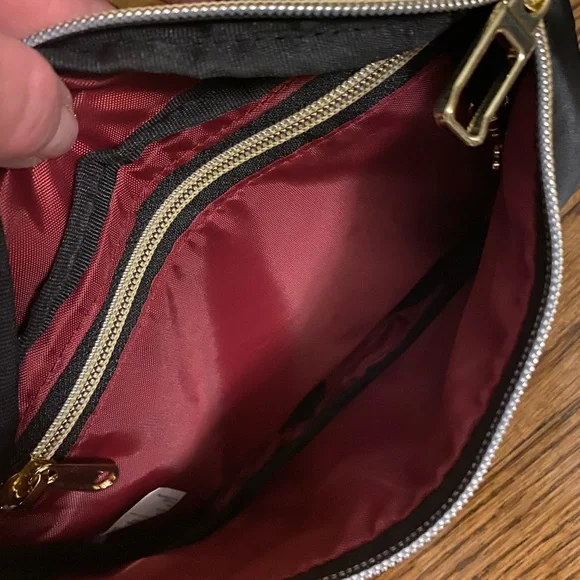 Maven Thread Crossbody Bag 🖤 - Picture 3 of 4